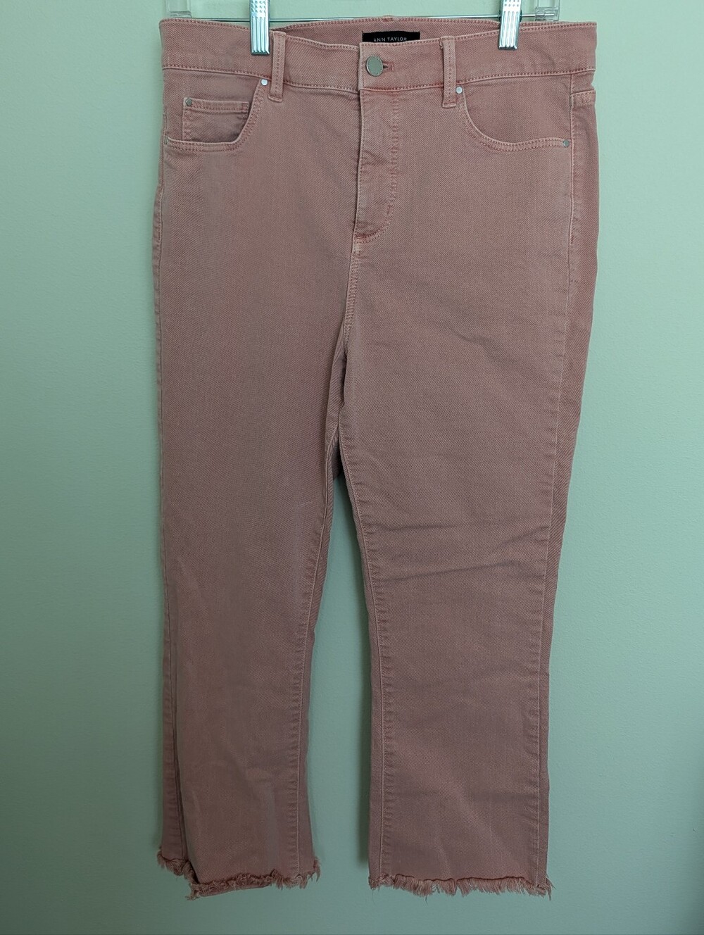 Ann Taylor The Kick Crop Jeans Size 10 Dusty Rose Pink Raw Hem